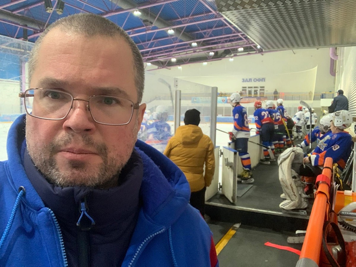 20 ноября 2022 года, в Одинцово, дежурство скорой помощи на хоккее.